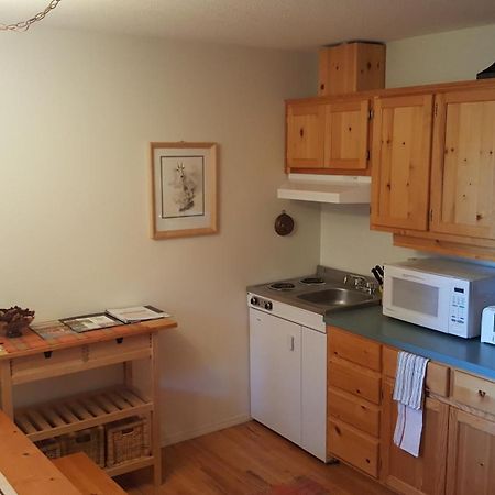 Wettstone Guest Ranch Bed and Breakfast Bridge Lake Rum bild