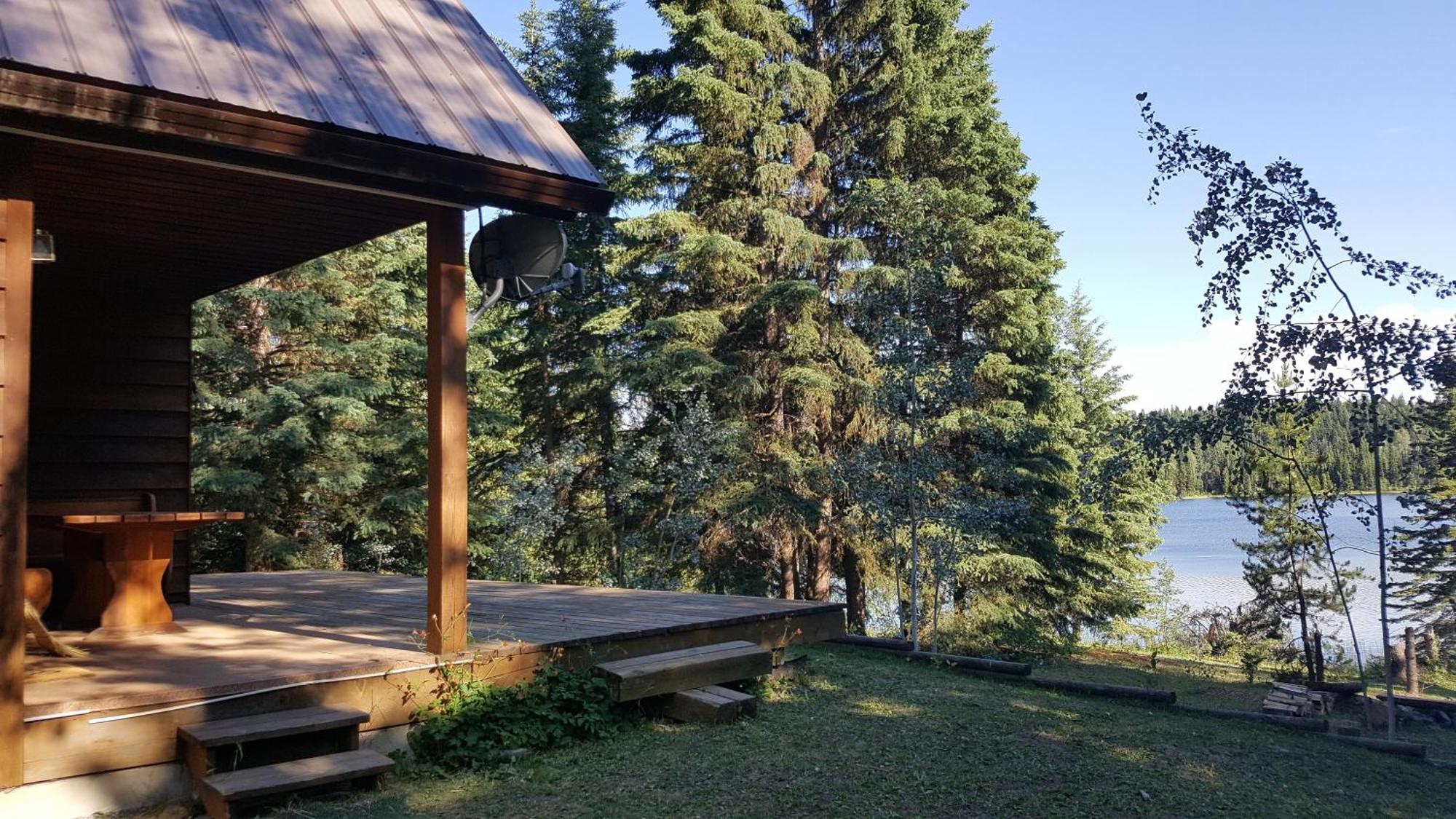 Wettstone Guest Ranch Bed and Breakfast Bridge Lake Rum bild
