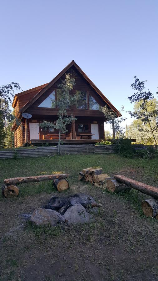 Wettstone Guest Ranch Bed and Breakfast Bridge Lake Exteriör bild