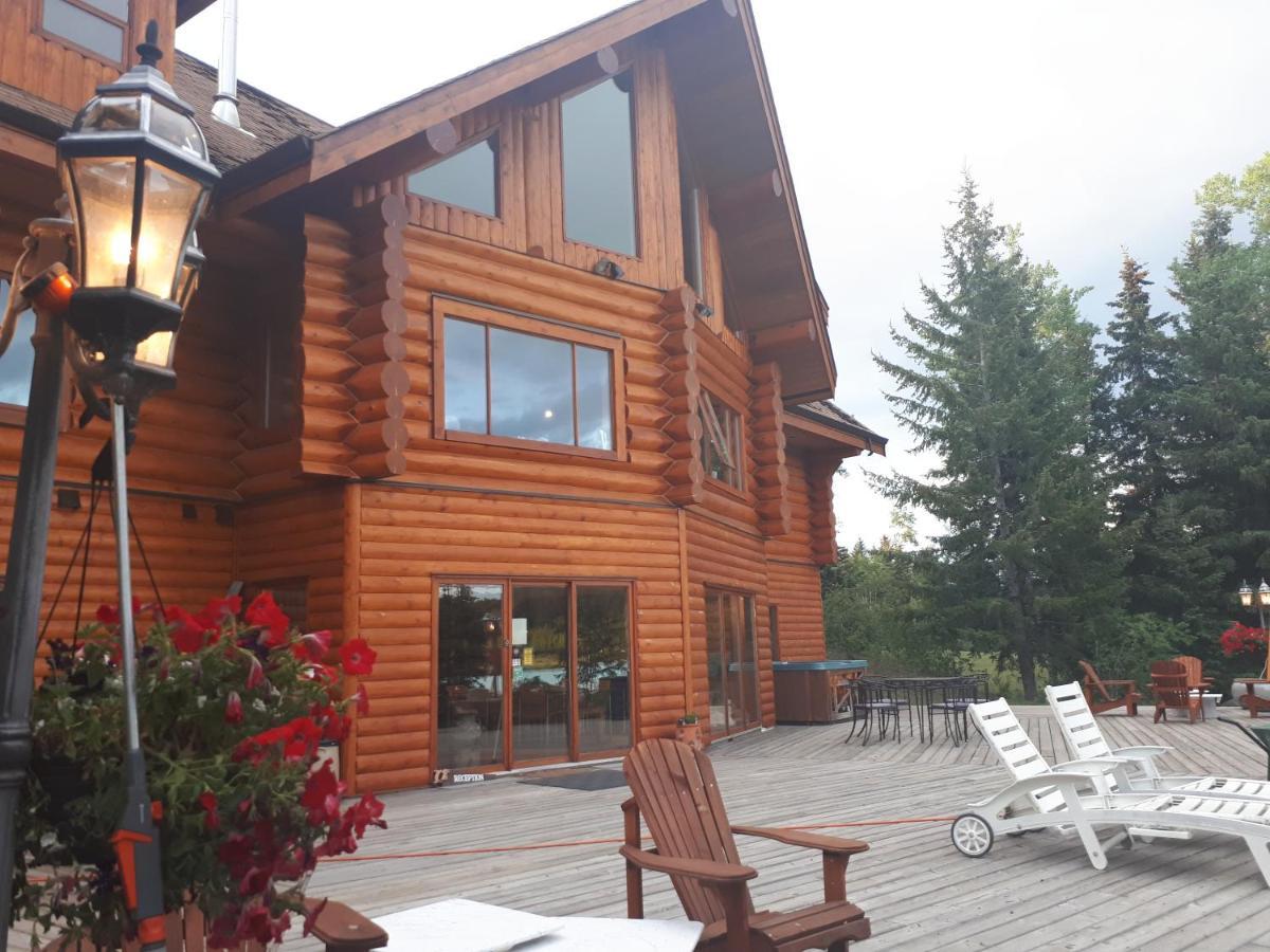 Wettstone Guest Ranch Bed and Breakfast Bridge Lake Exteriör bild